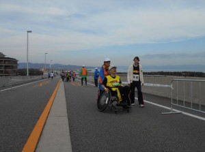自力で新湊大橋を漕ぐ②