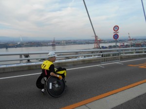 新湊大橋で幾多の方向②