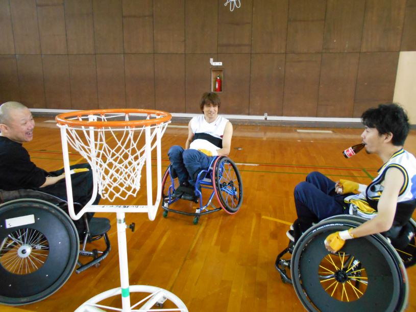 大森が咥える