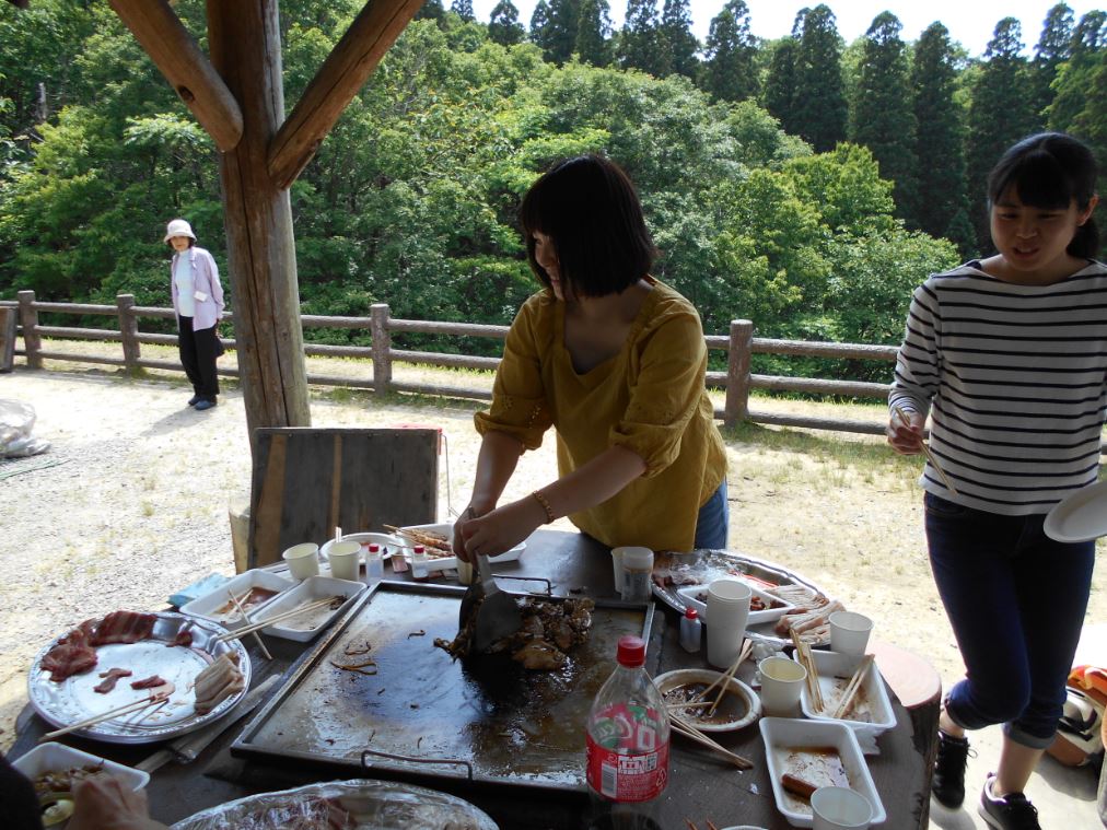 役そばを作る伊藤